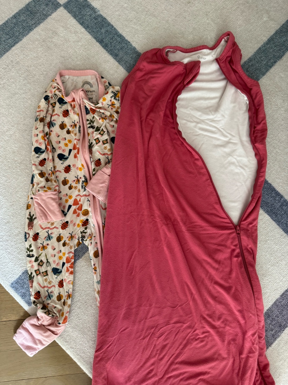 Two-Piece Sleep Set in Rose and Floral